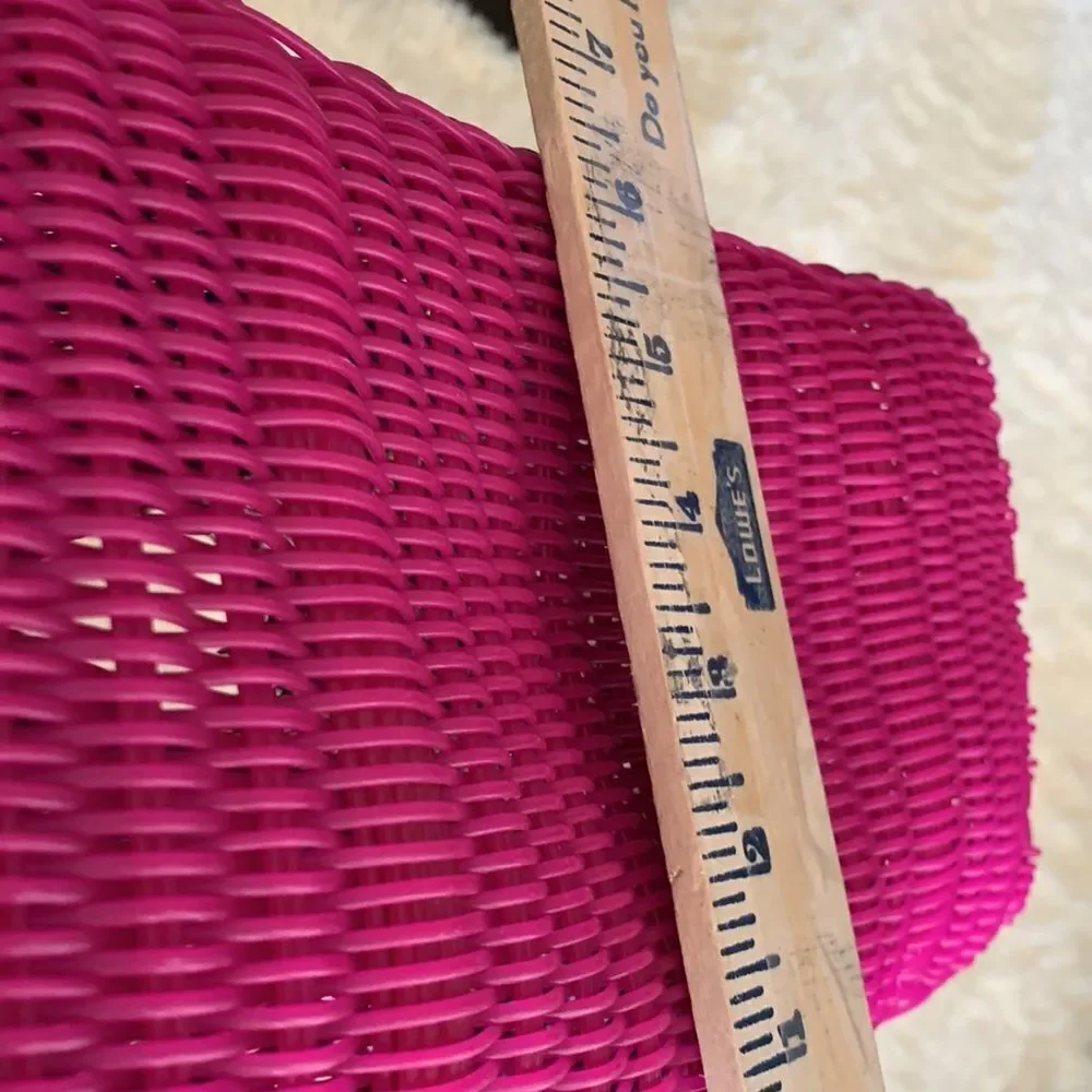 Handwoven plastic bag in multicolor with pink bottom and pink handles